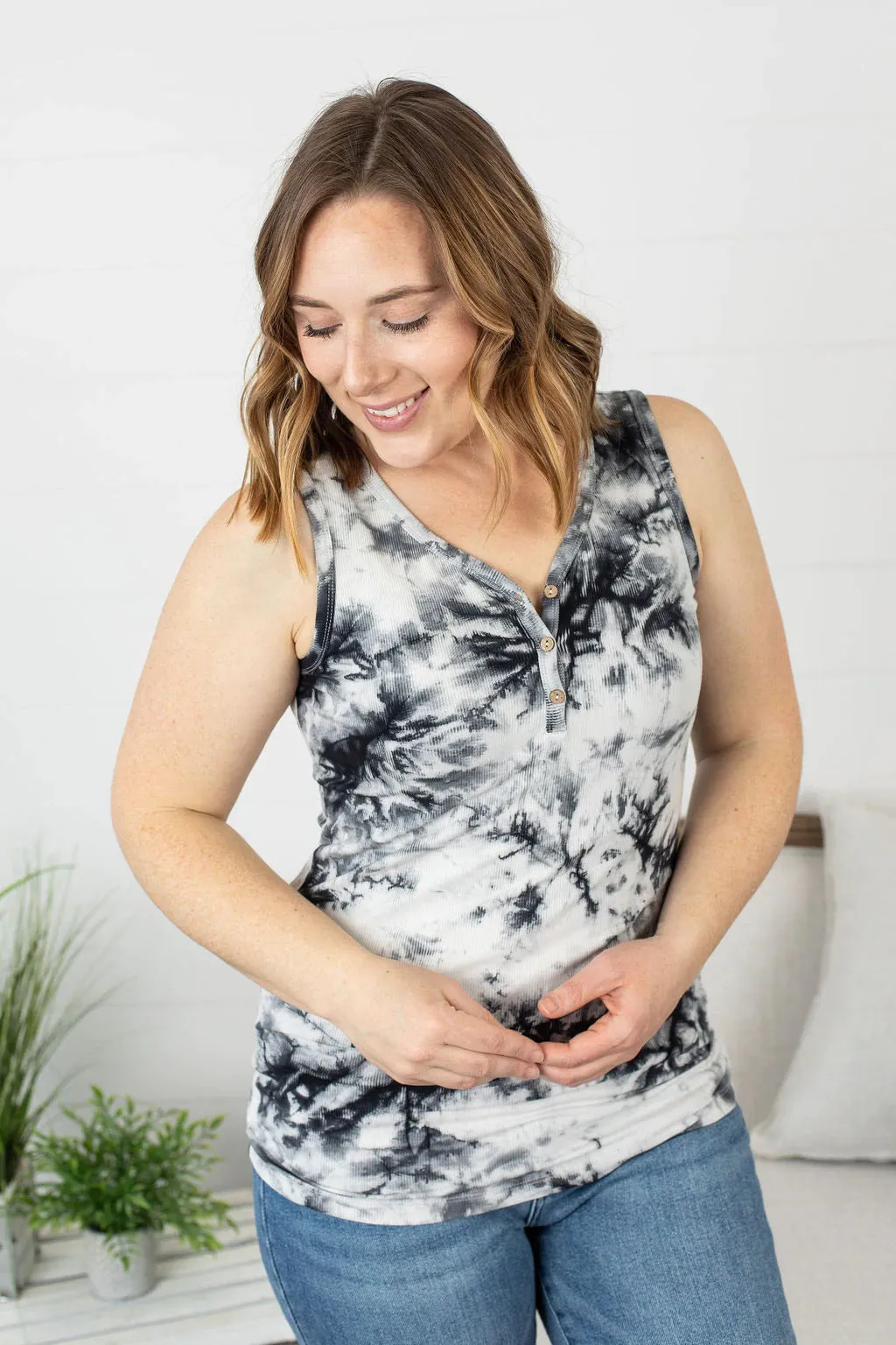 Addison Henley Tank in Black & White Tie-Dye