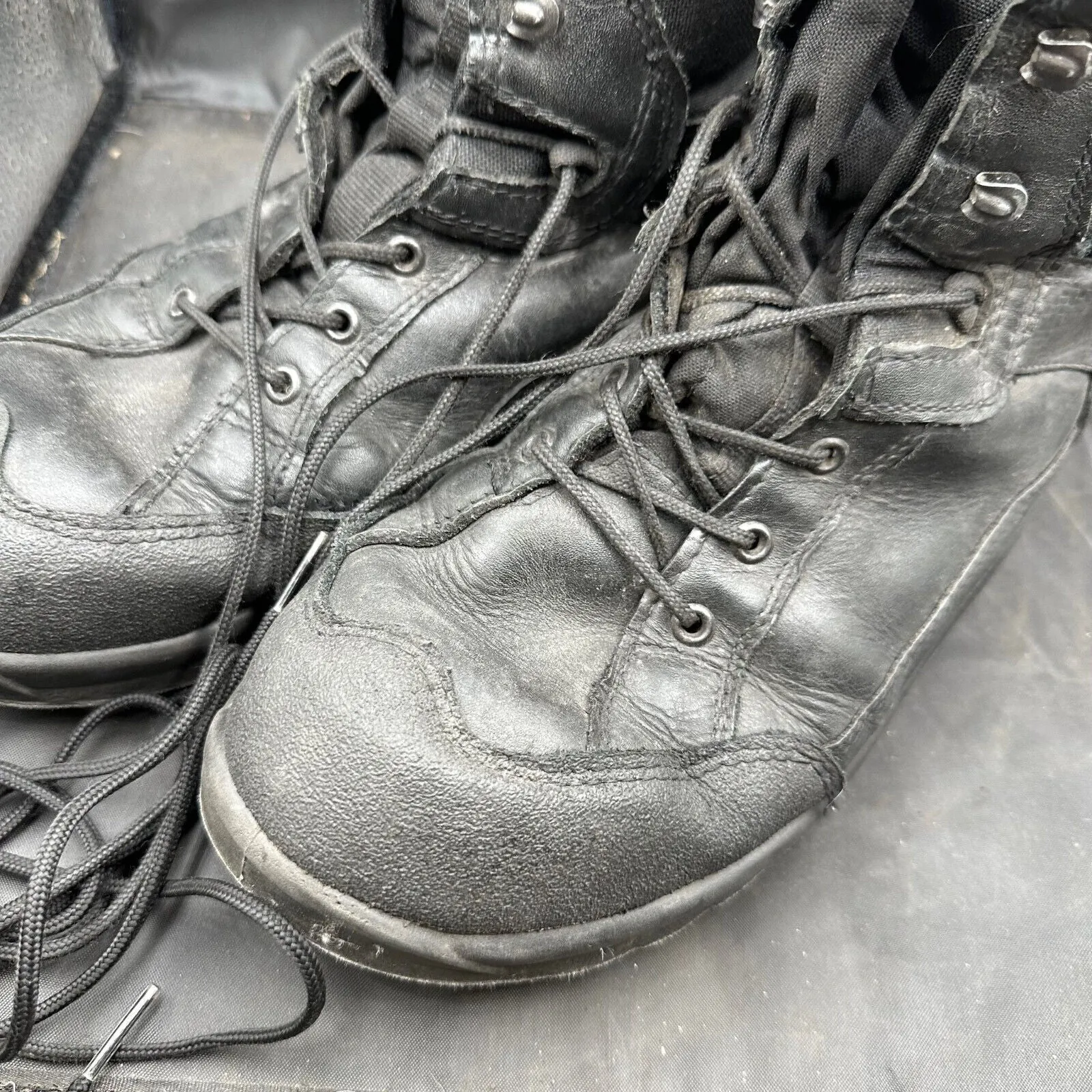 Austrian Army Black Leather Heavy Duty Combat Boots - Size EU 44 - UK 9.5