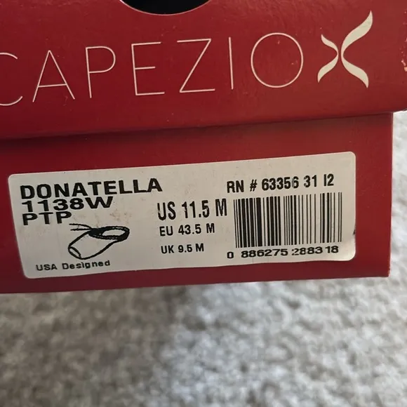 Capezio NEW girls  Donatello ballet Pointe shoes