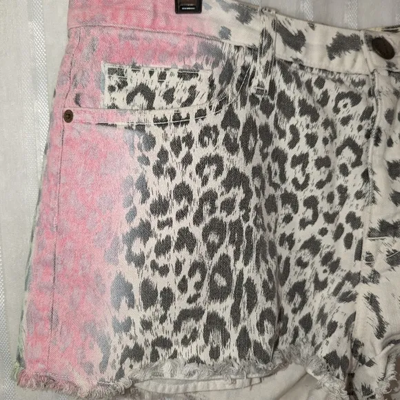 CURRENT/ELLIOTT Zebra Print Denim Shorts Pink Green Accents size 30 Spring 2024