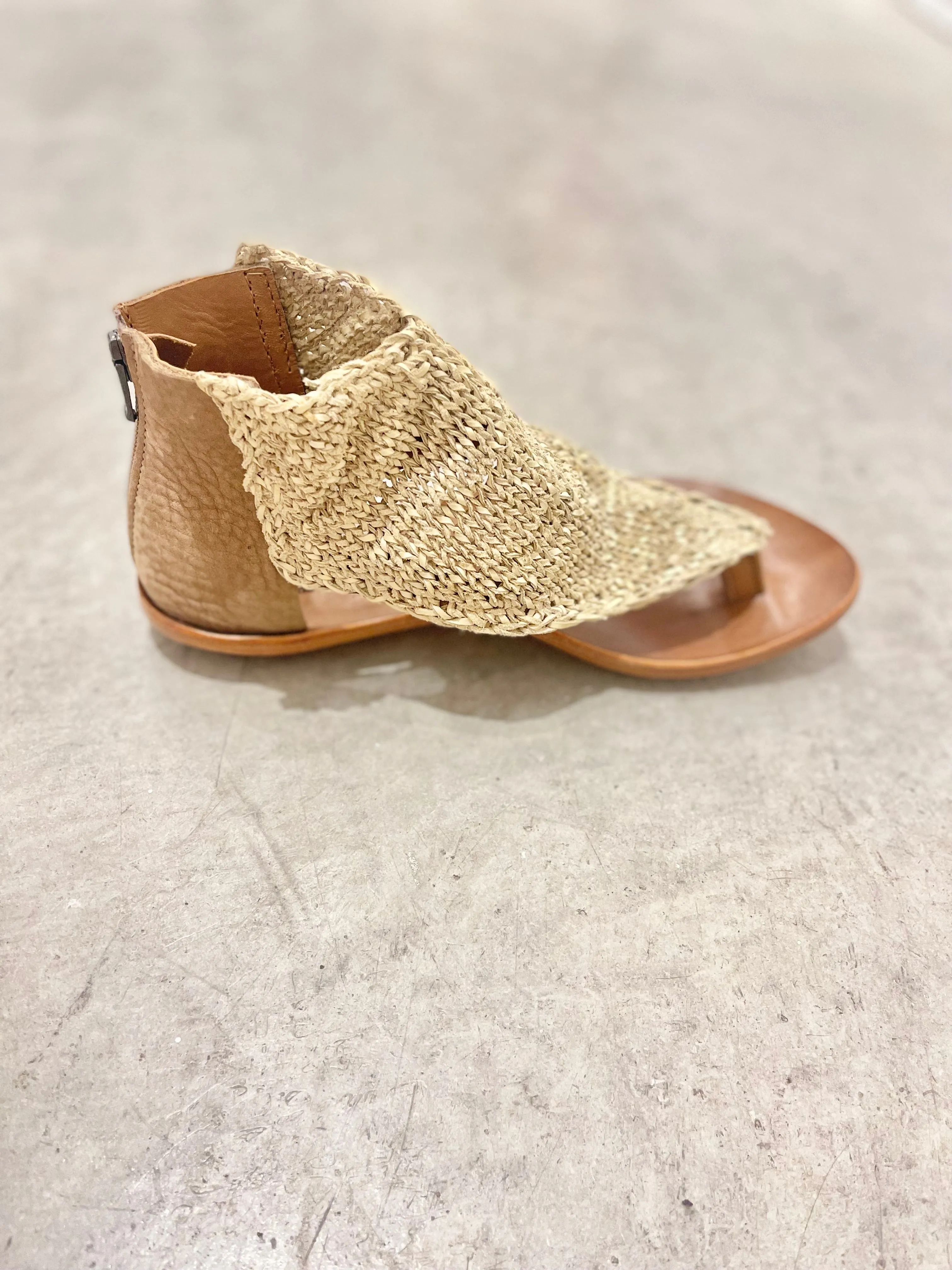 Dione | Bison Nubuck