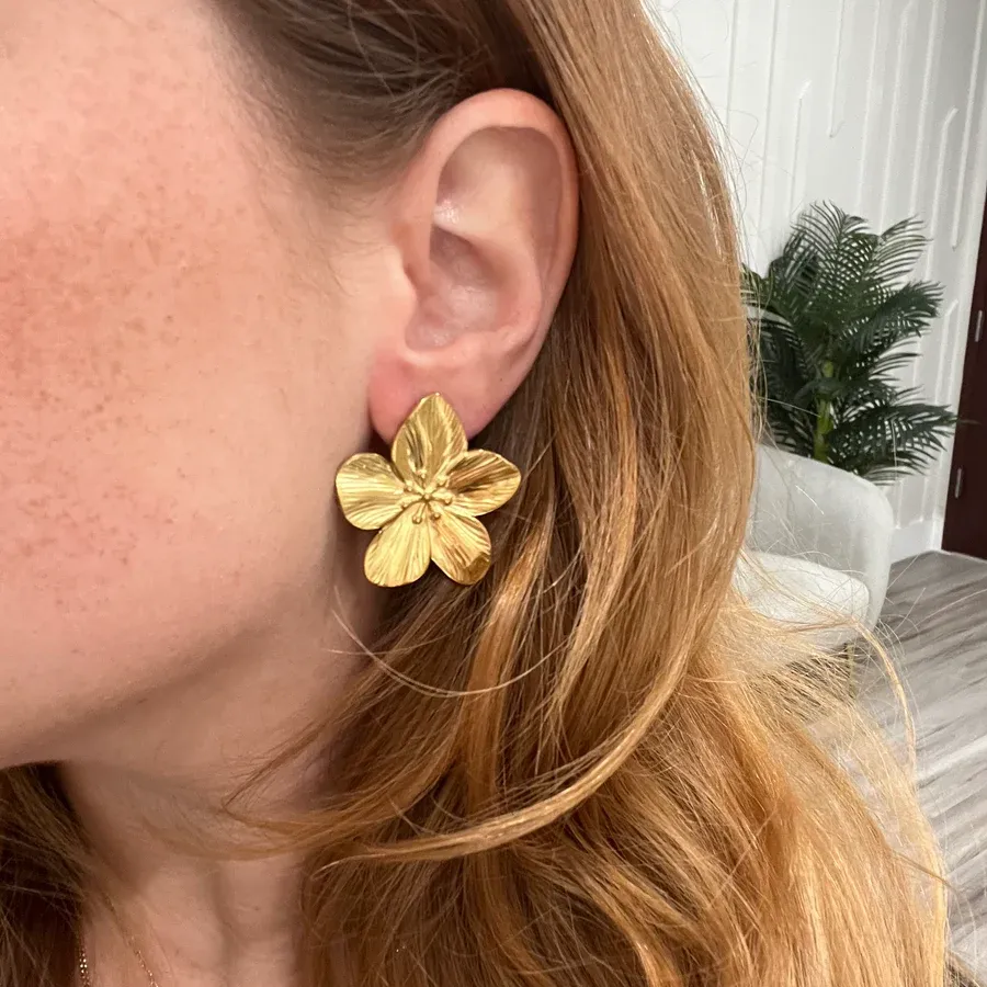 FLOWER EARRINGS