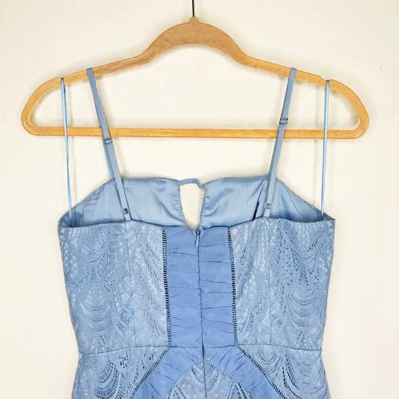 Harlyn Scallop Hem Lace Cocktail Sheath Bodycon Periwinkle Blue Dress Small