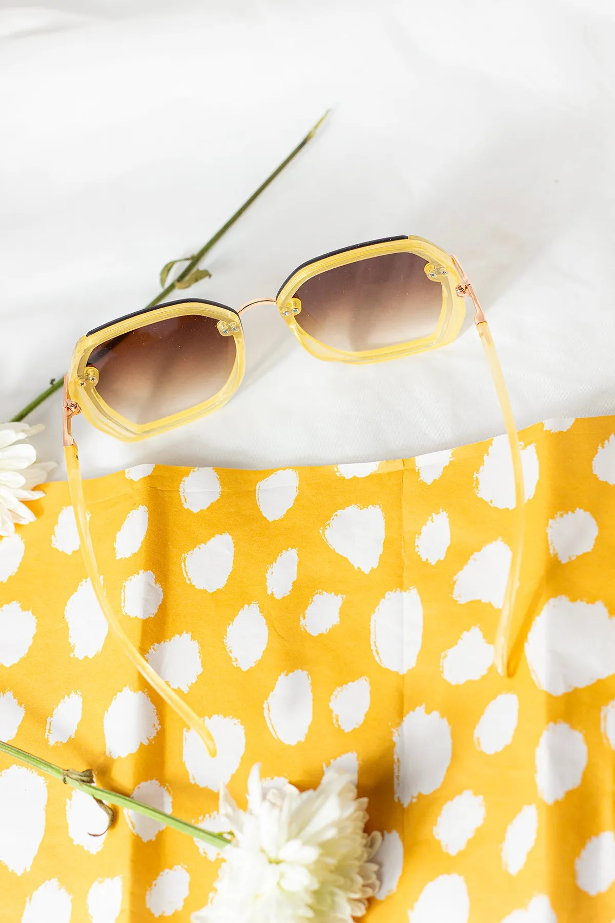 Hexagonal Front Lens Sunglasses