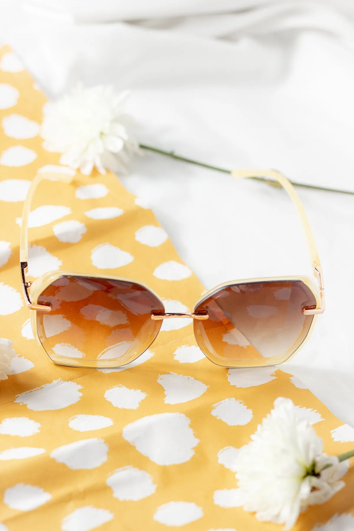 Hexagonal Front Lens Sunglasses