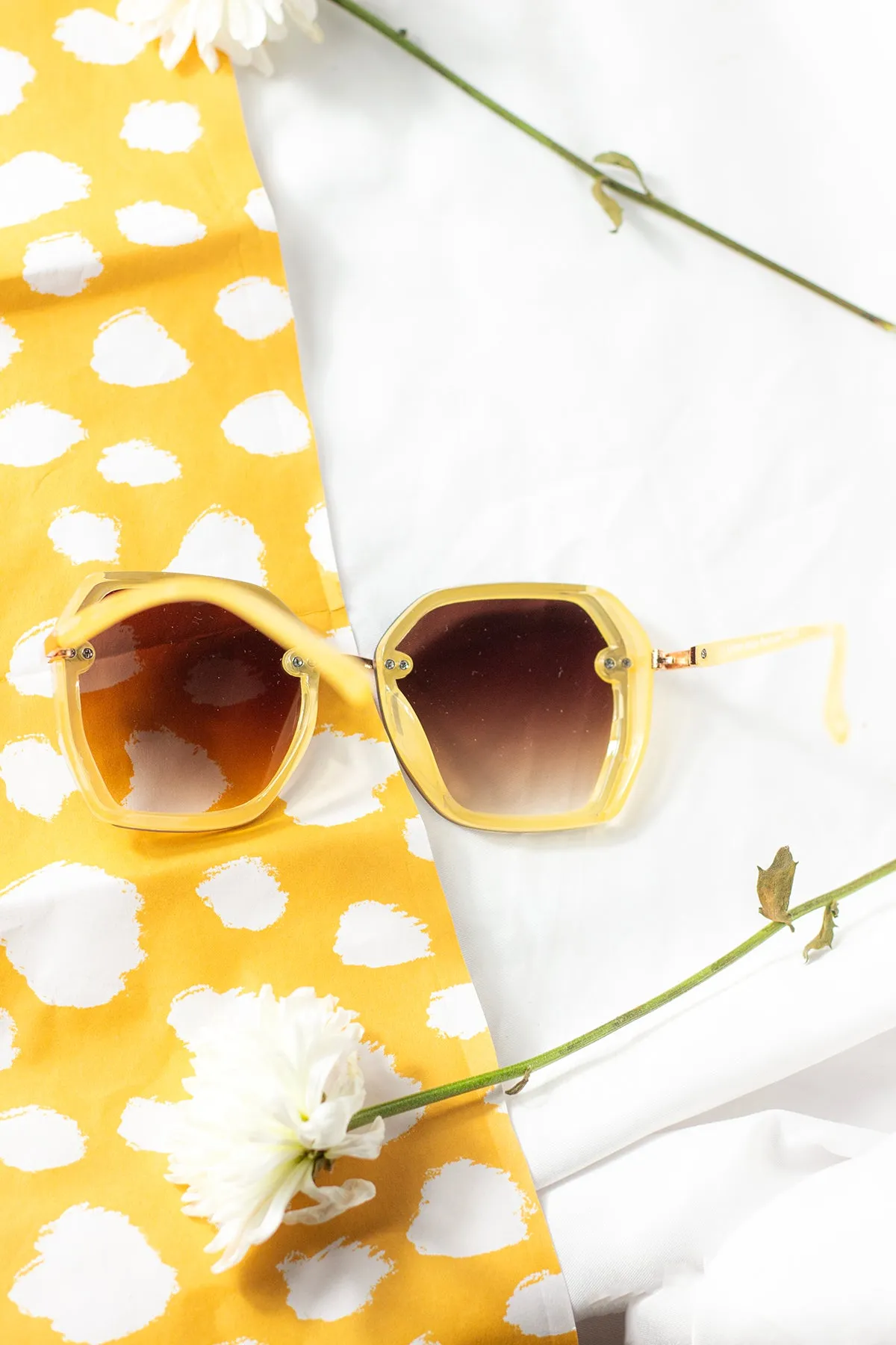 Hexagonal Front Lens Sunglasses