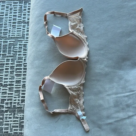 New Simone Perele Caresse 3D Plunge T-Shirt Bra in Peau Rose Size 32C