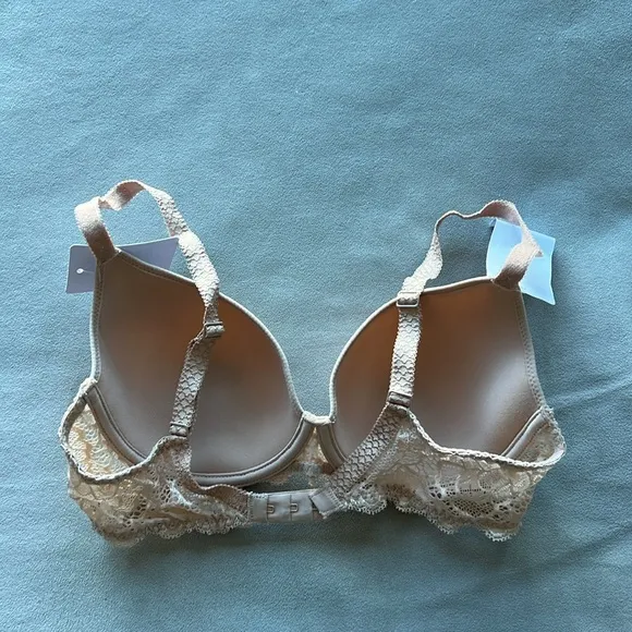 New Simone Perele Caresse 3D Plunge T-Shirt Bra in Peau Rose Size 32C