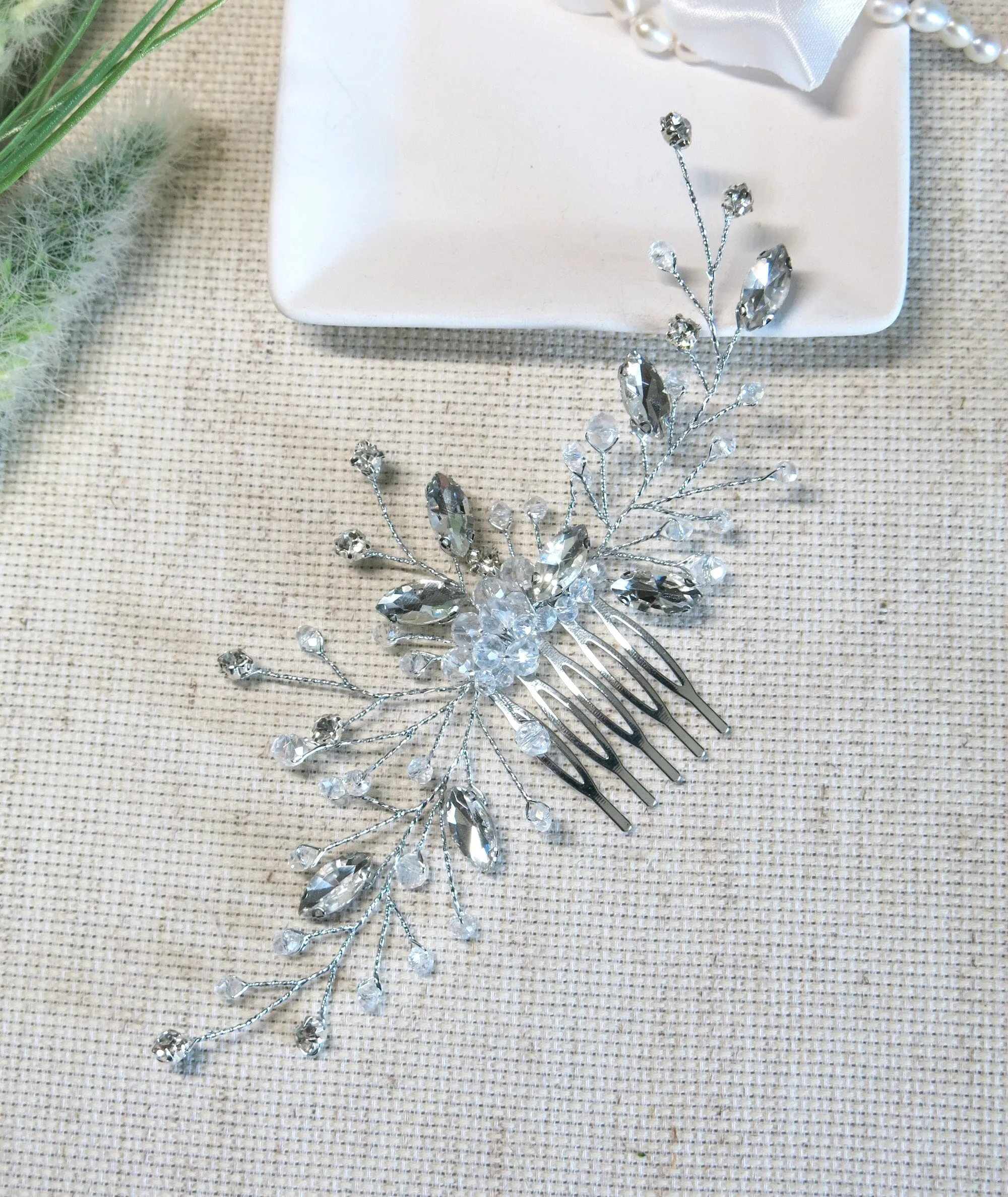 Rhinestone Large Bridal Hair Comb, Crystal Floral Wedding Hairpiece, Silver Decorative Hair Comb Headpiece