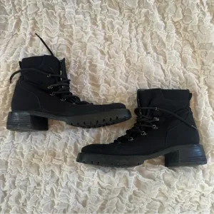 Stuart Weitzman Lace Up Combat Boots Size 8.5
