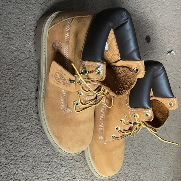 Timberland construction boots size 4