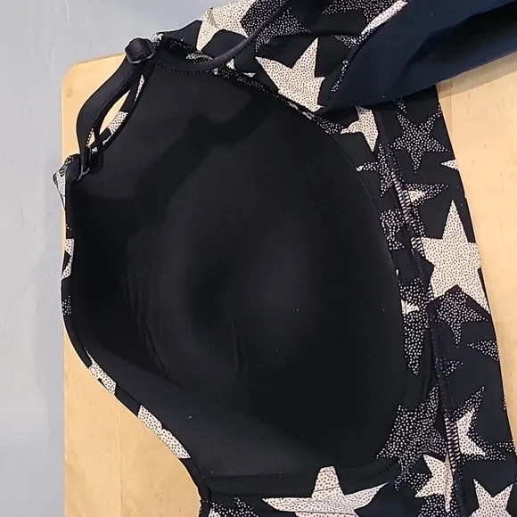 Torrid Wire-Free Lightly Lined Stars Print  Bra