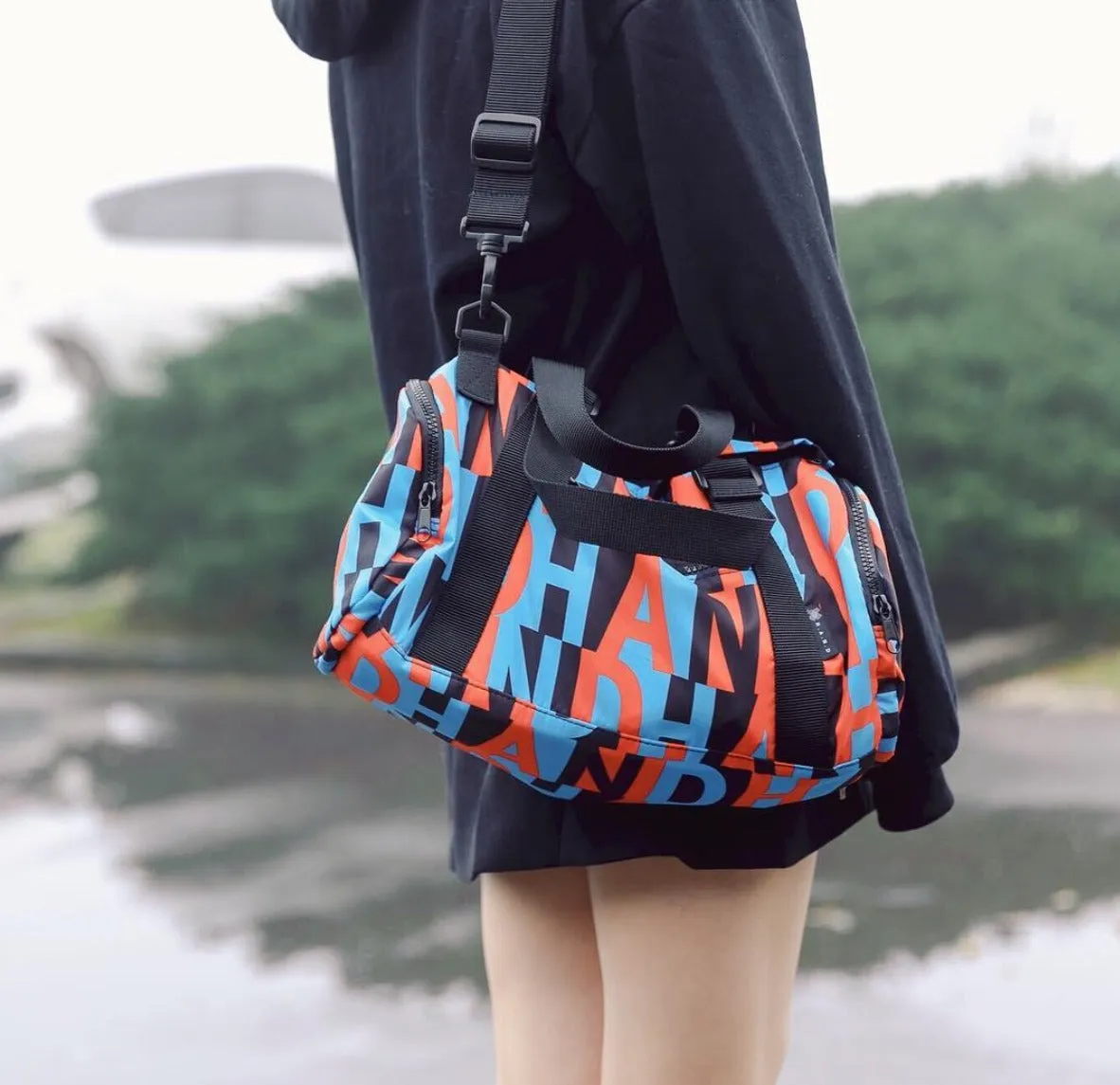 Travel series - Boston Shoulder Bag