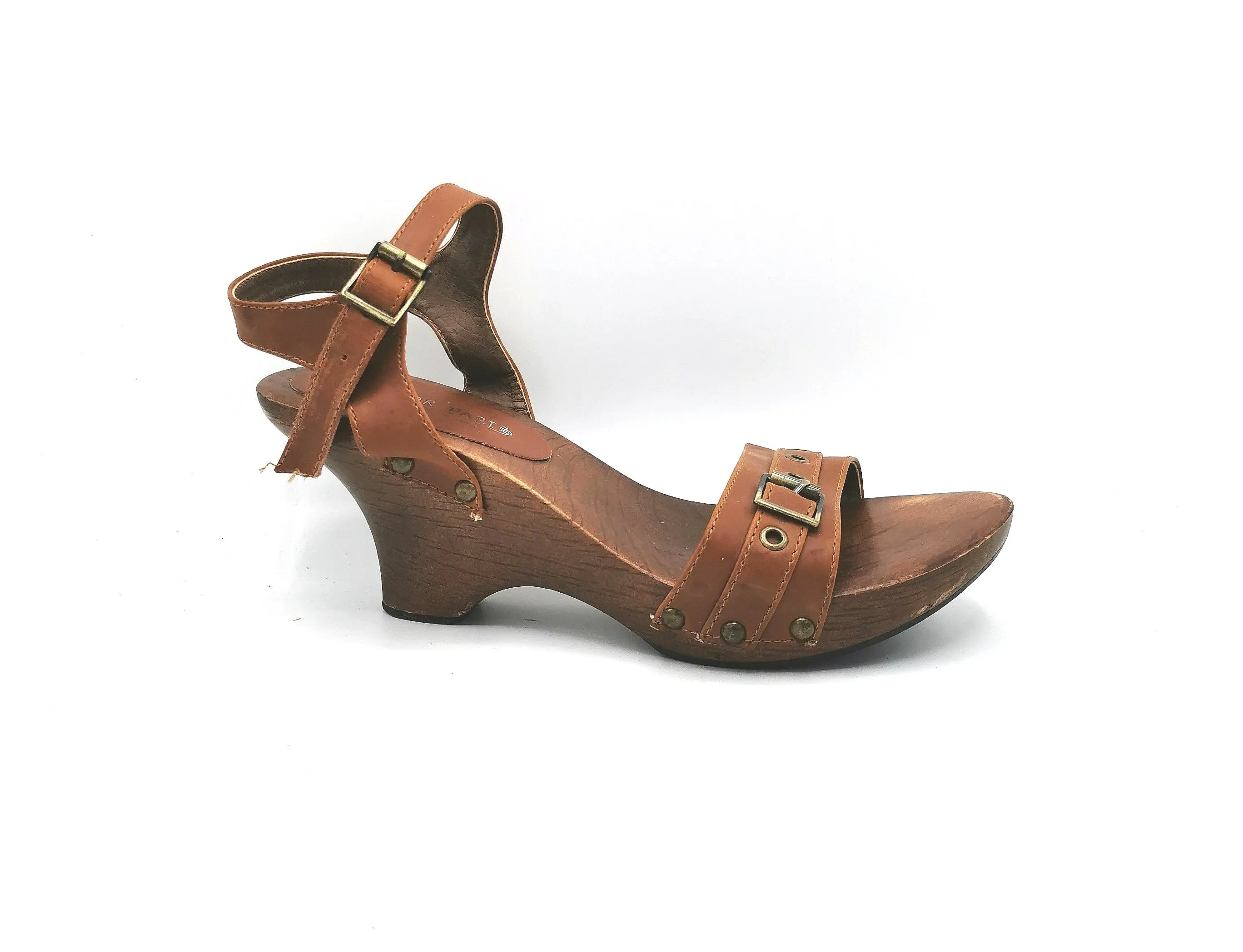 WOMENS SIZE 7.5 - AMOR PARIS, Wooden Sandals VGUC B39