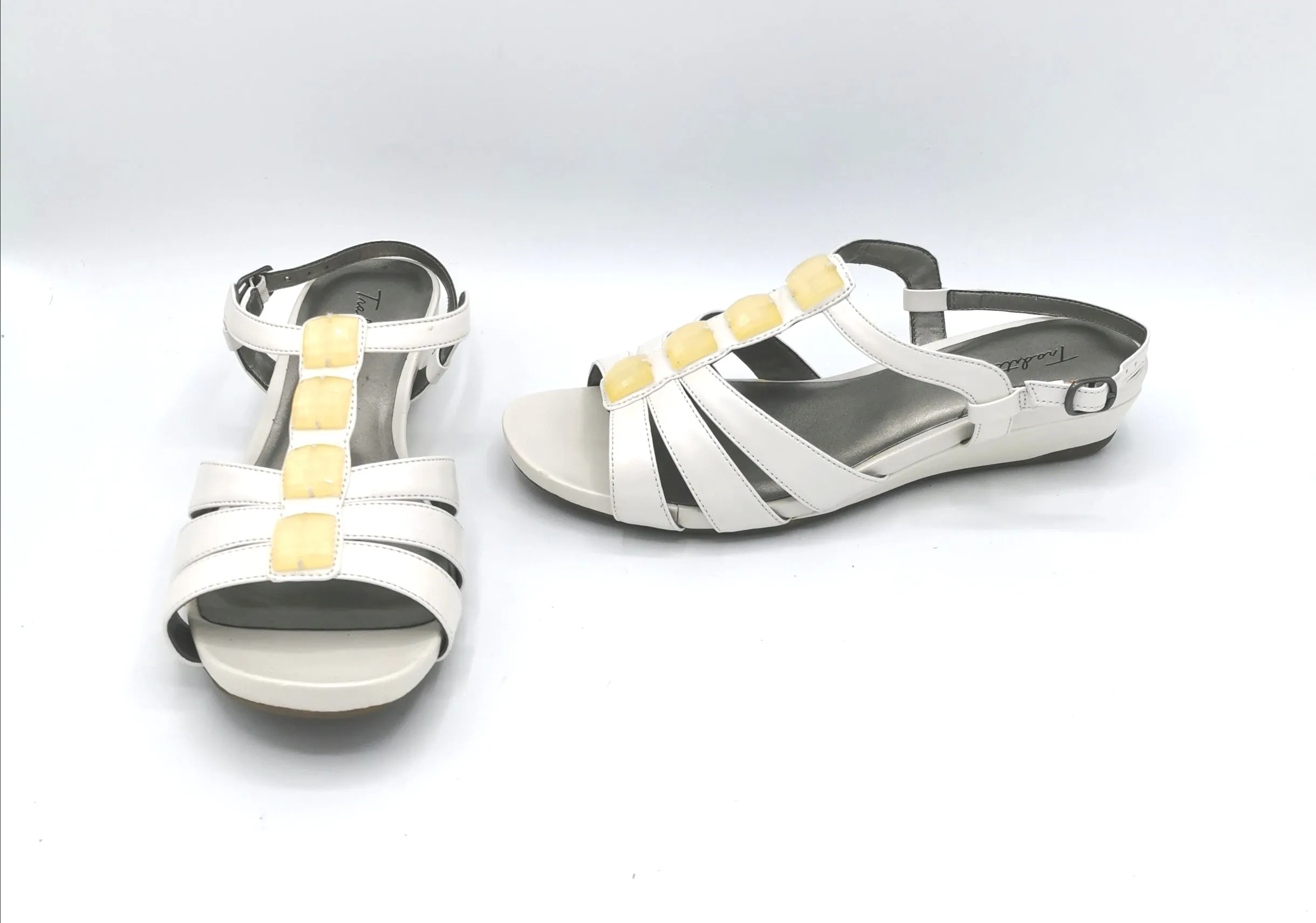 WOMENS SIZE 7M - TRADITION, White Dress Sandals VGUC B25